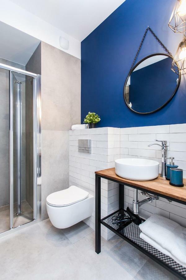 Modern & Classy Industrial - Apartamenty Browar Гданьск Экстерьер фото