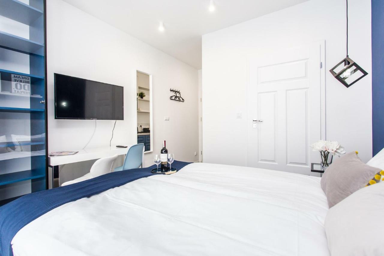 Modern & Classy Industrial - Apartamenty Browar Гданьск Экстерьер фото